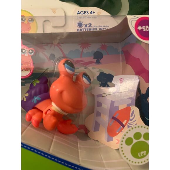 NEW in sealed package Littlest Pet Shop #2313 Walkables Hermit Crab - Picture 4 of 5